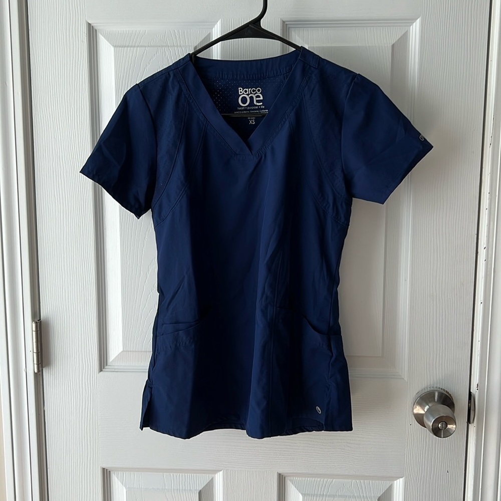 Scrub top
